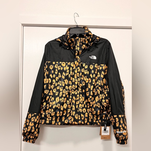 $55 firm New with tag North face hydren wind wall jacket size M in yellow/black - Picture 14 of 15